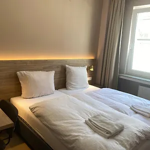 Petite Koenigsallee Self Check-in Dusseldorf